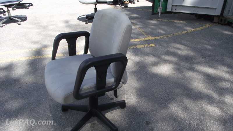Chaises de bureau à vendre 