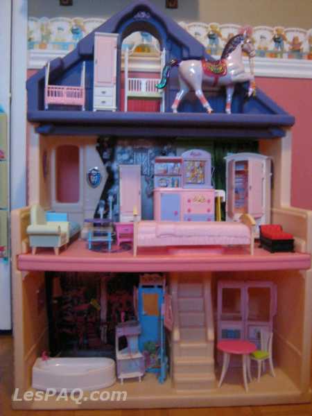 Magnifique maison de Barbies+accessoire