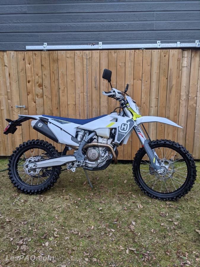 Motos, Tout Terrains