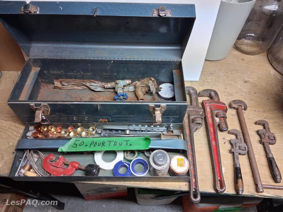 Articles ménagers, Outils