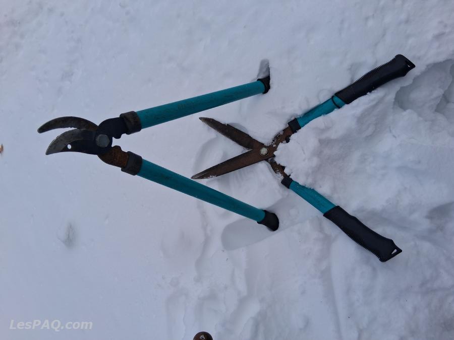 Articles ménagers, Outils