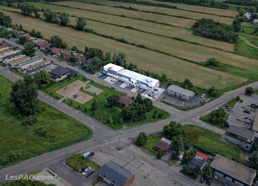 Immeuble industriel (Bureau et entrepôt) 