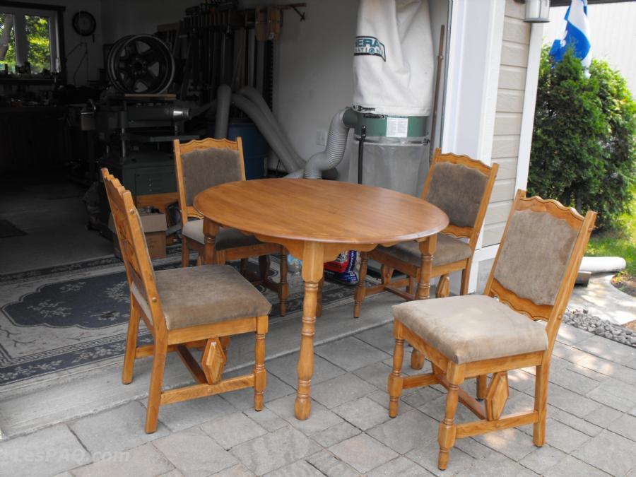 Table et chaises